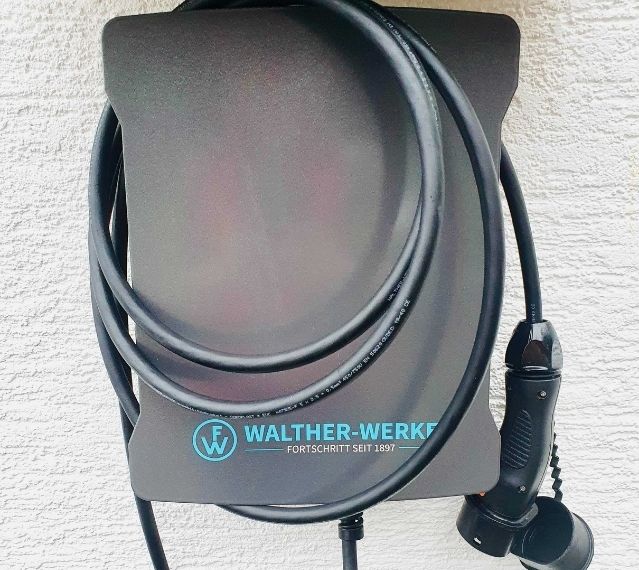 Elektro-Ladesäule im Waldhotel Eisenberg